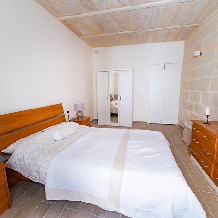 Central Valletta Townhouse-Hosted By Sweetstay ภายนอก รูปภาพ